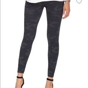 Spanx black camouflage leggings